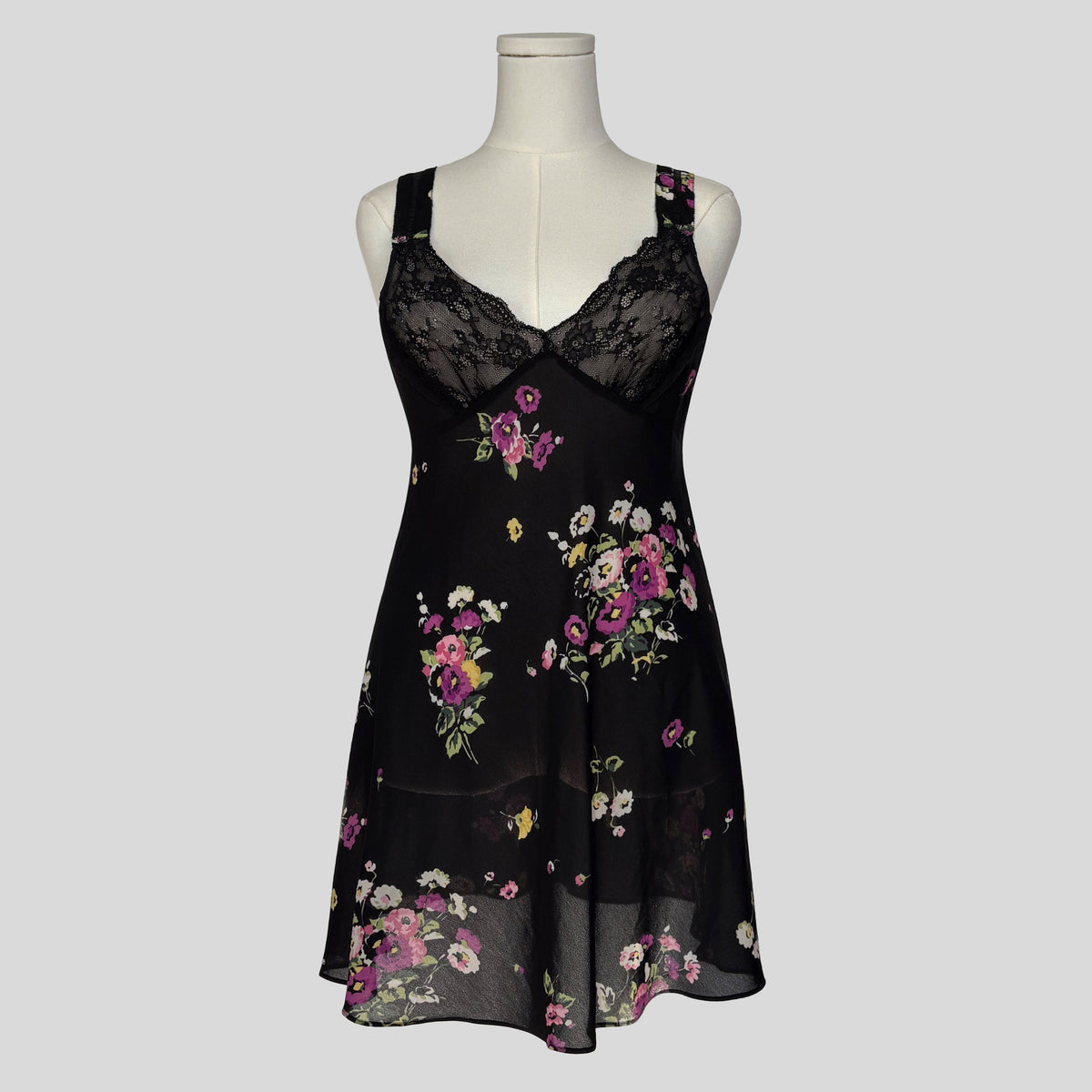 Floral lace bust slip