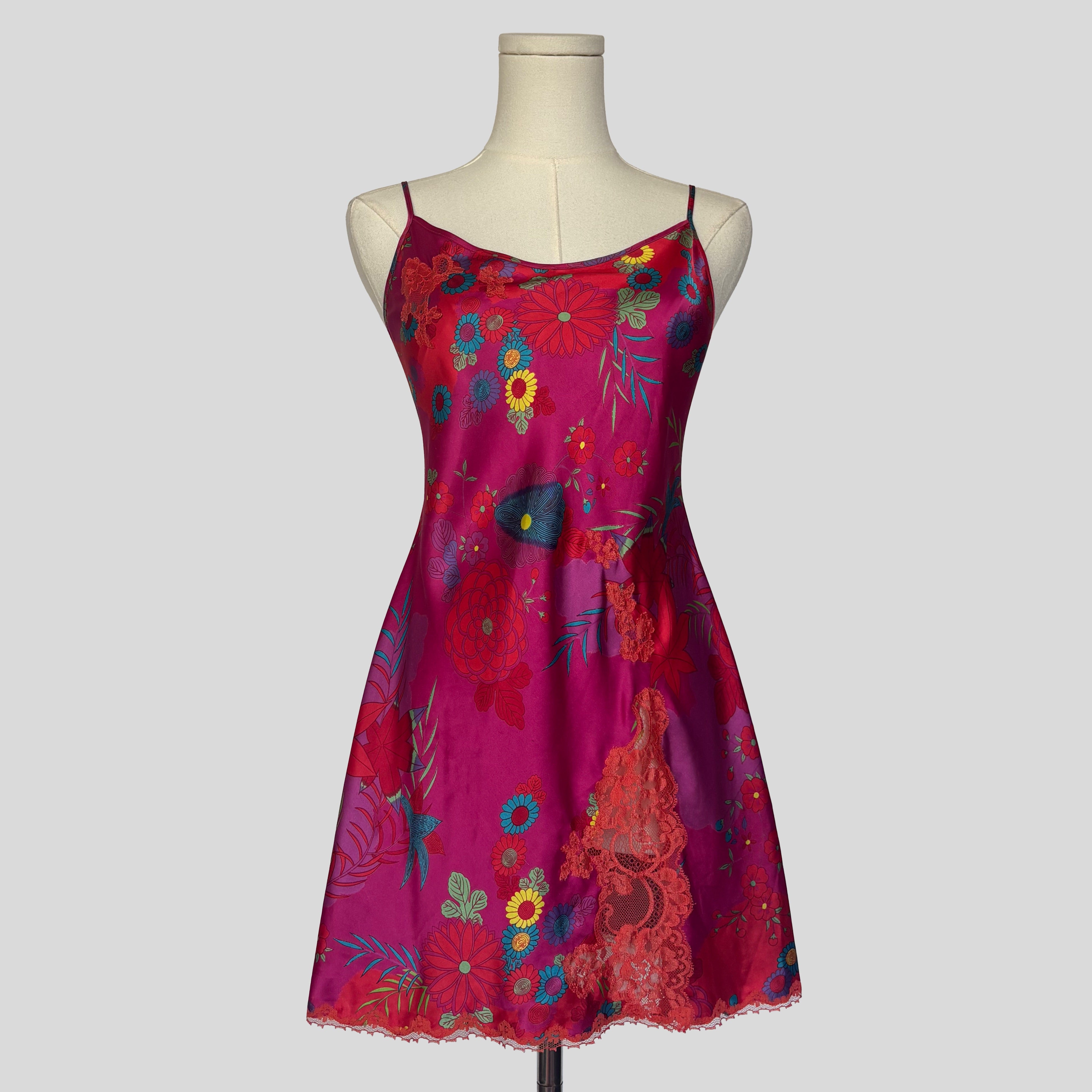 Fairy lace trim slip dress in hot pink floral