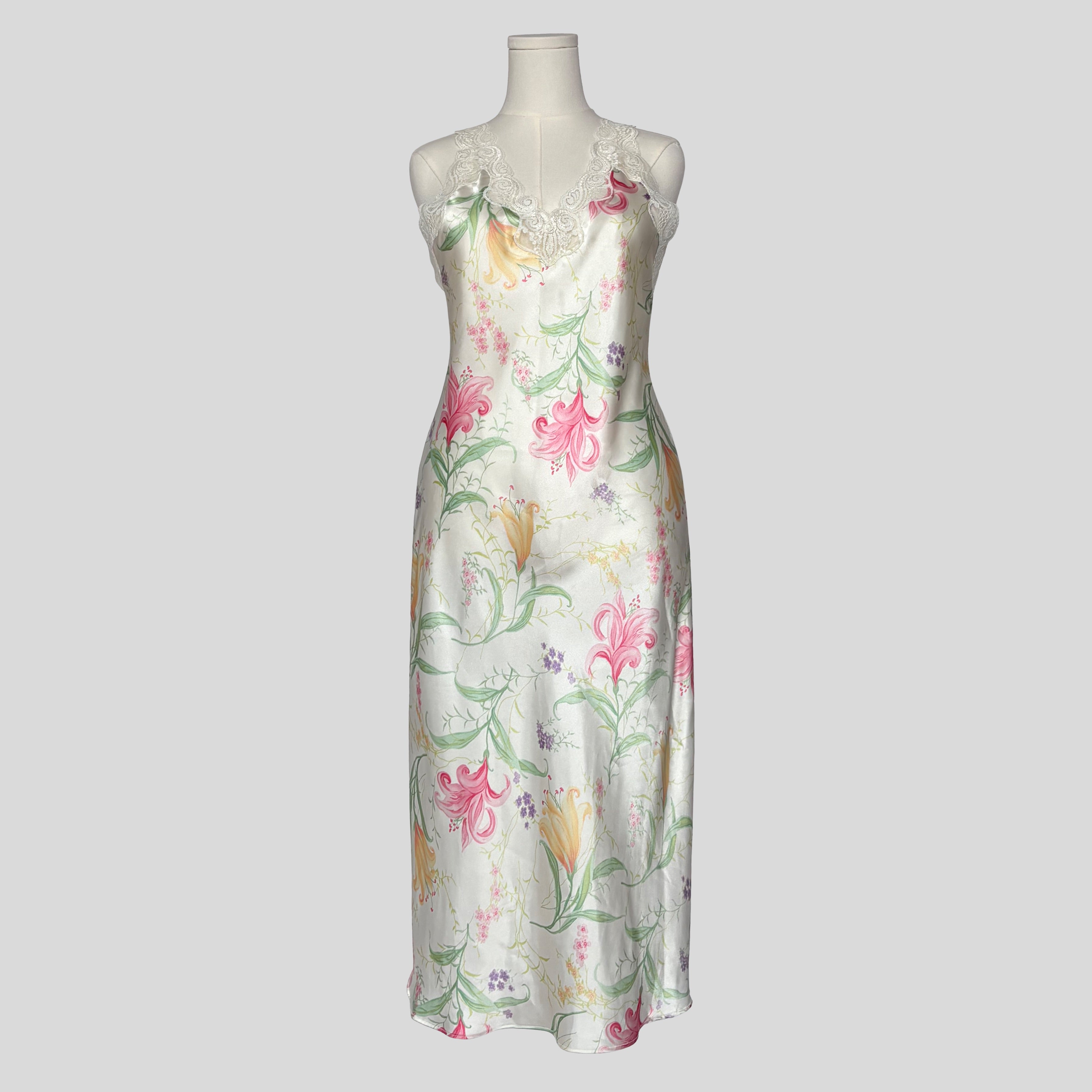 Floral lace trim gown