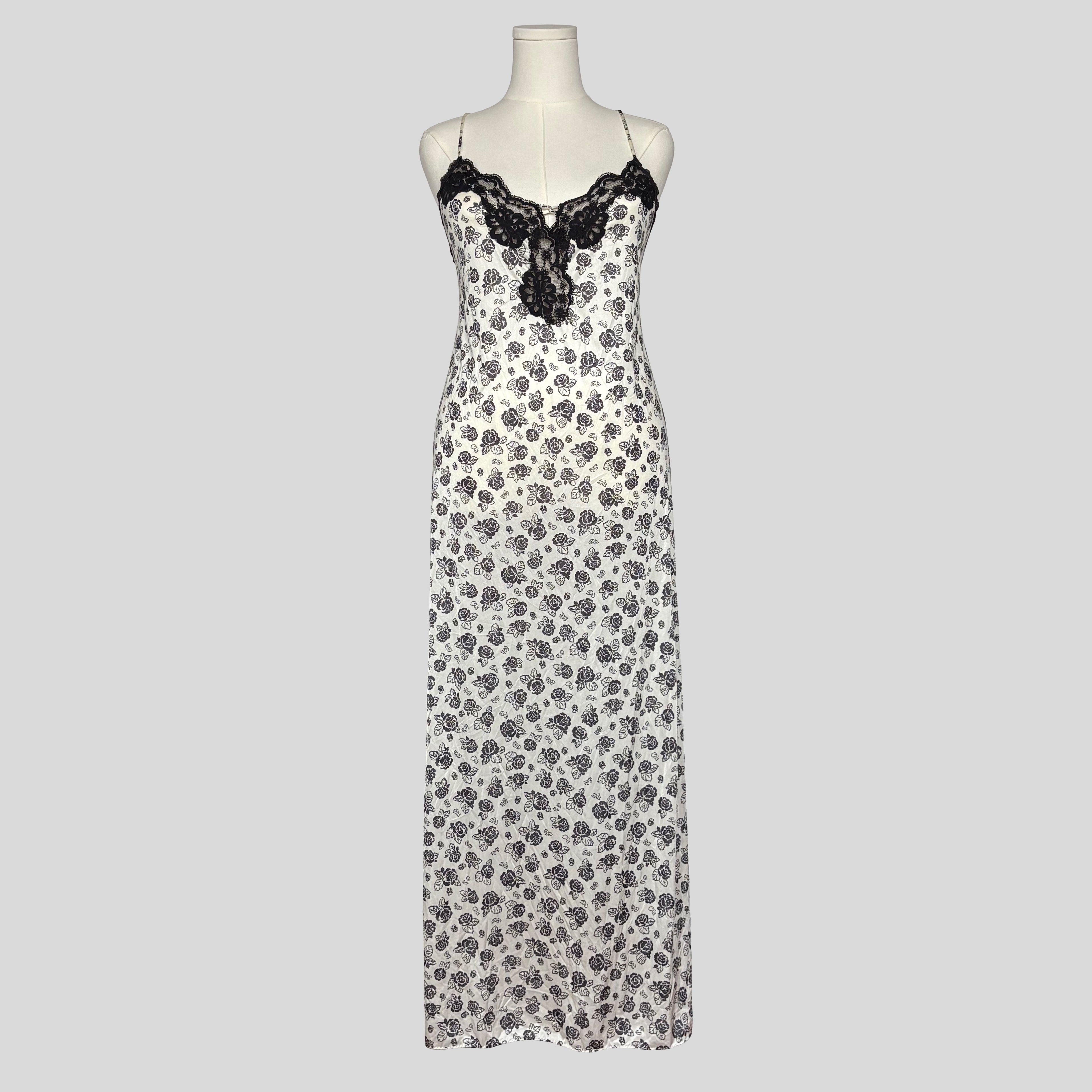 Floral lace trim gown