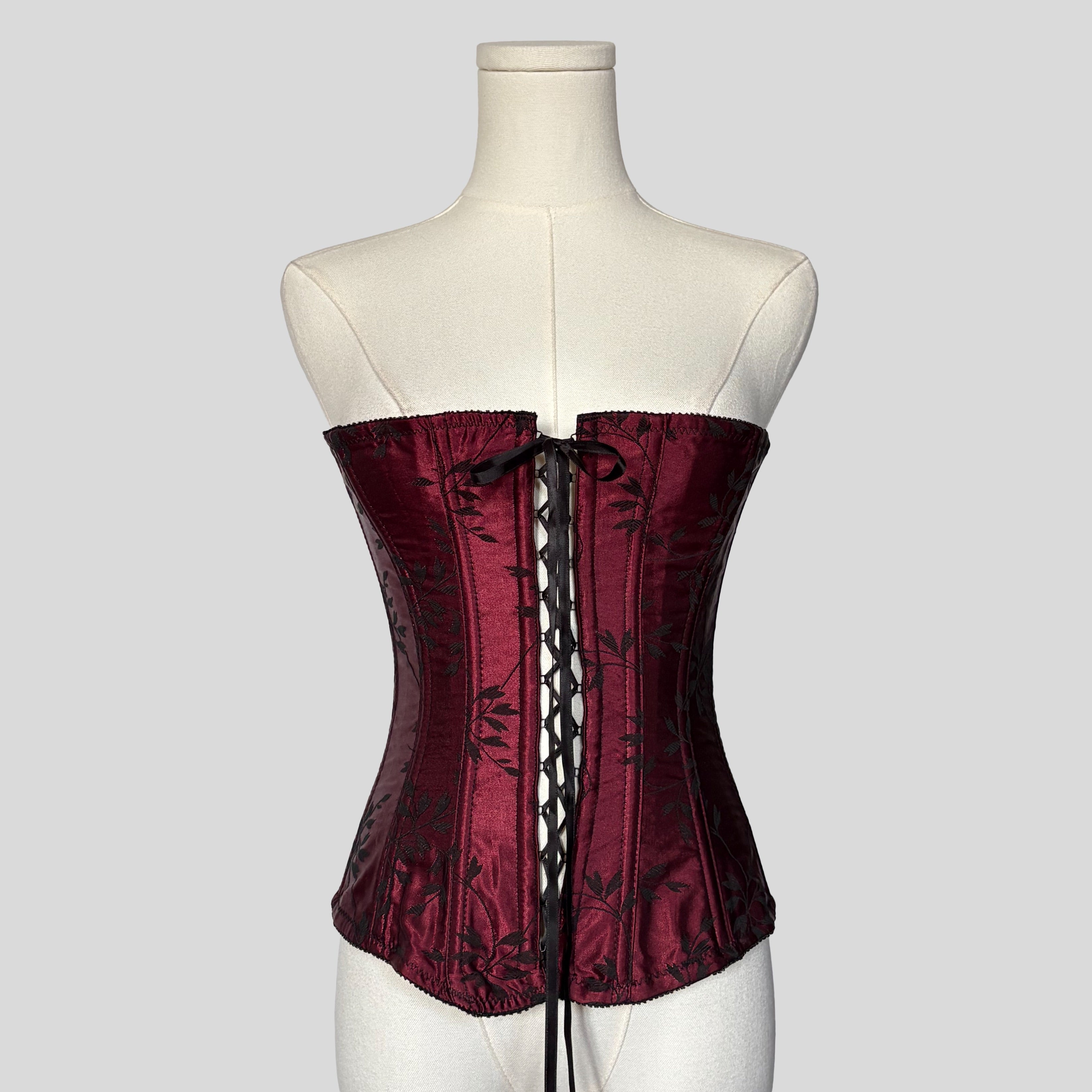 Ornate lace up front corset