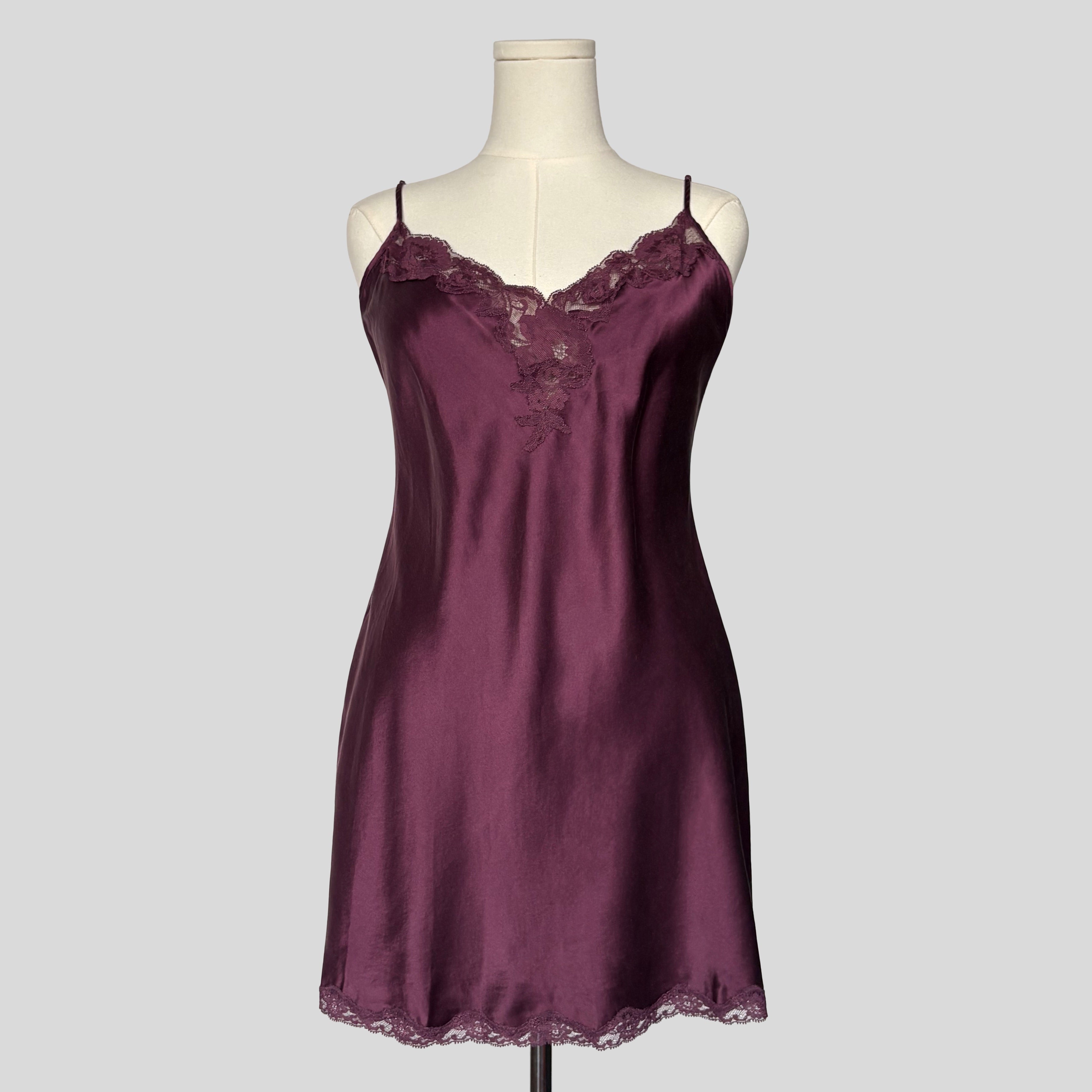 Sweetheart sheer lace back slip dress in wine