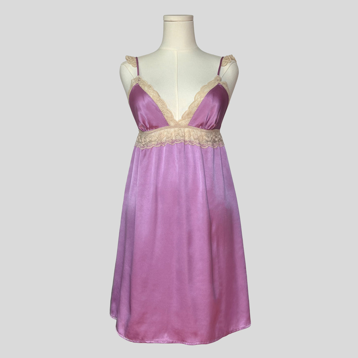 Sweetheart silky lace trim slip in purple