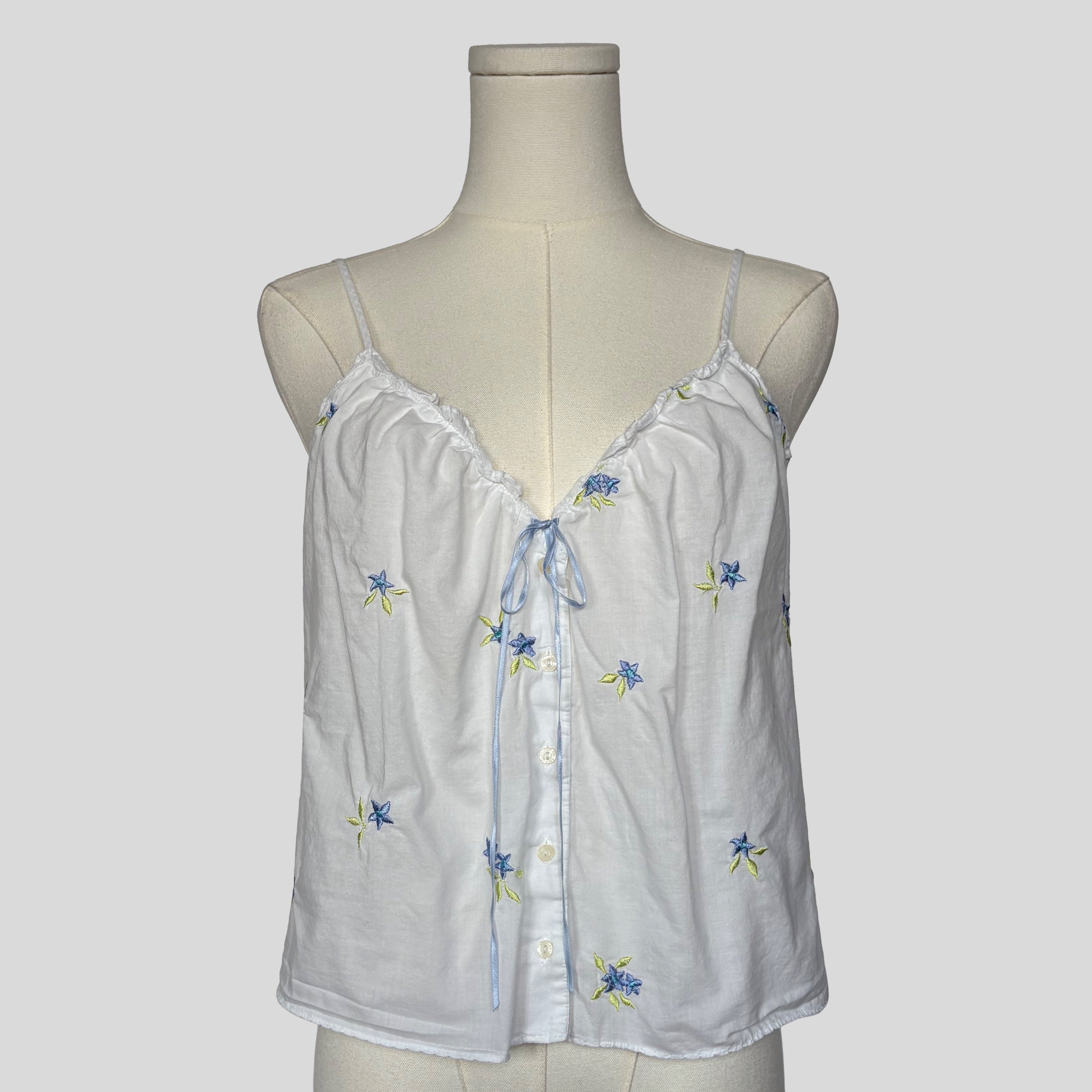 Cottage floral embroidered cami in white