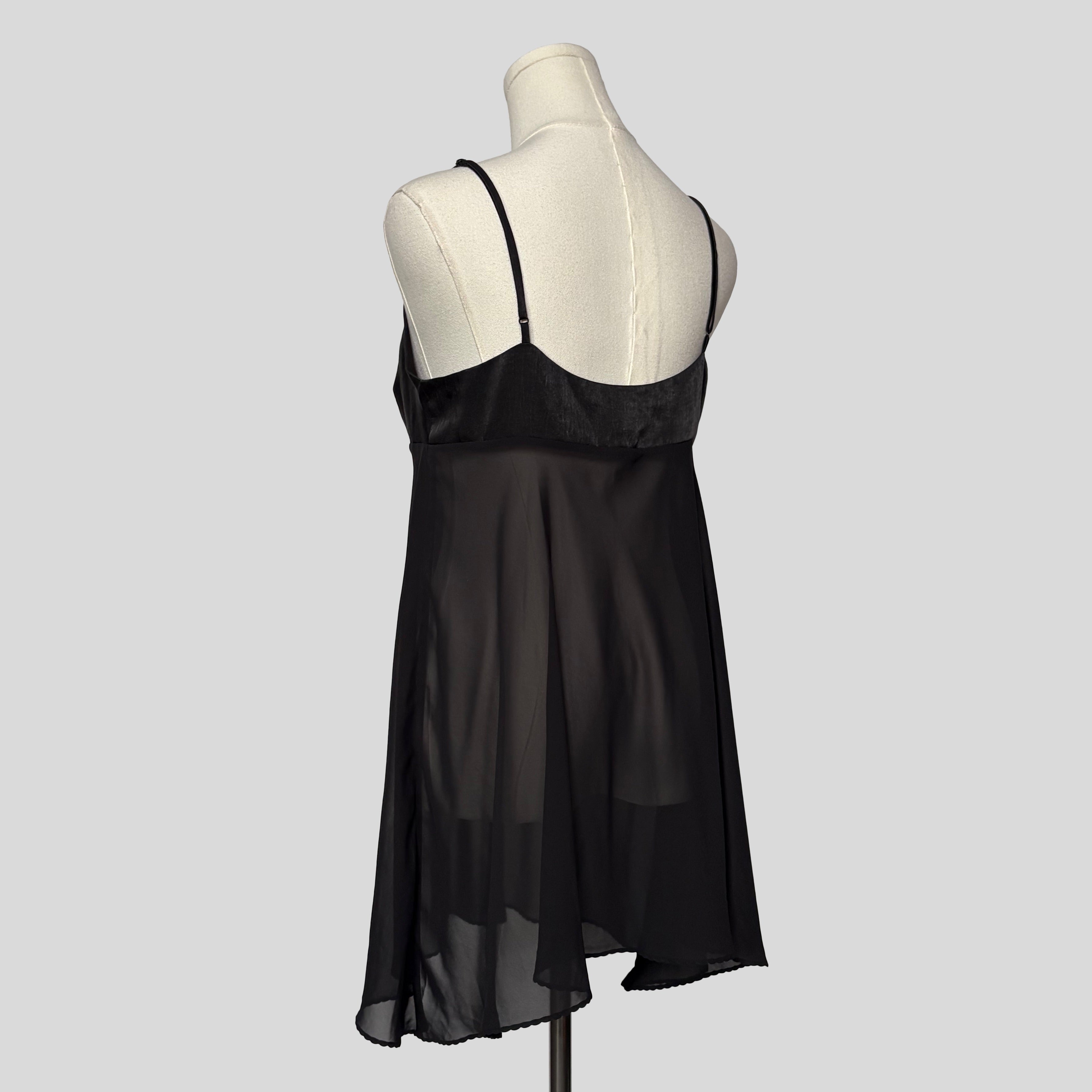 Sheer scalloped babydoll slip