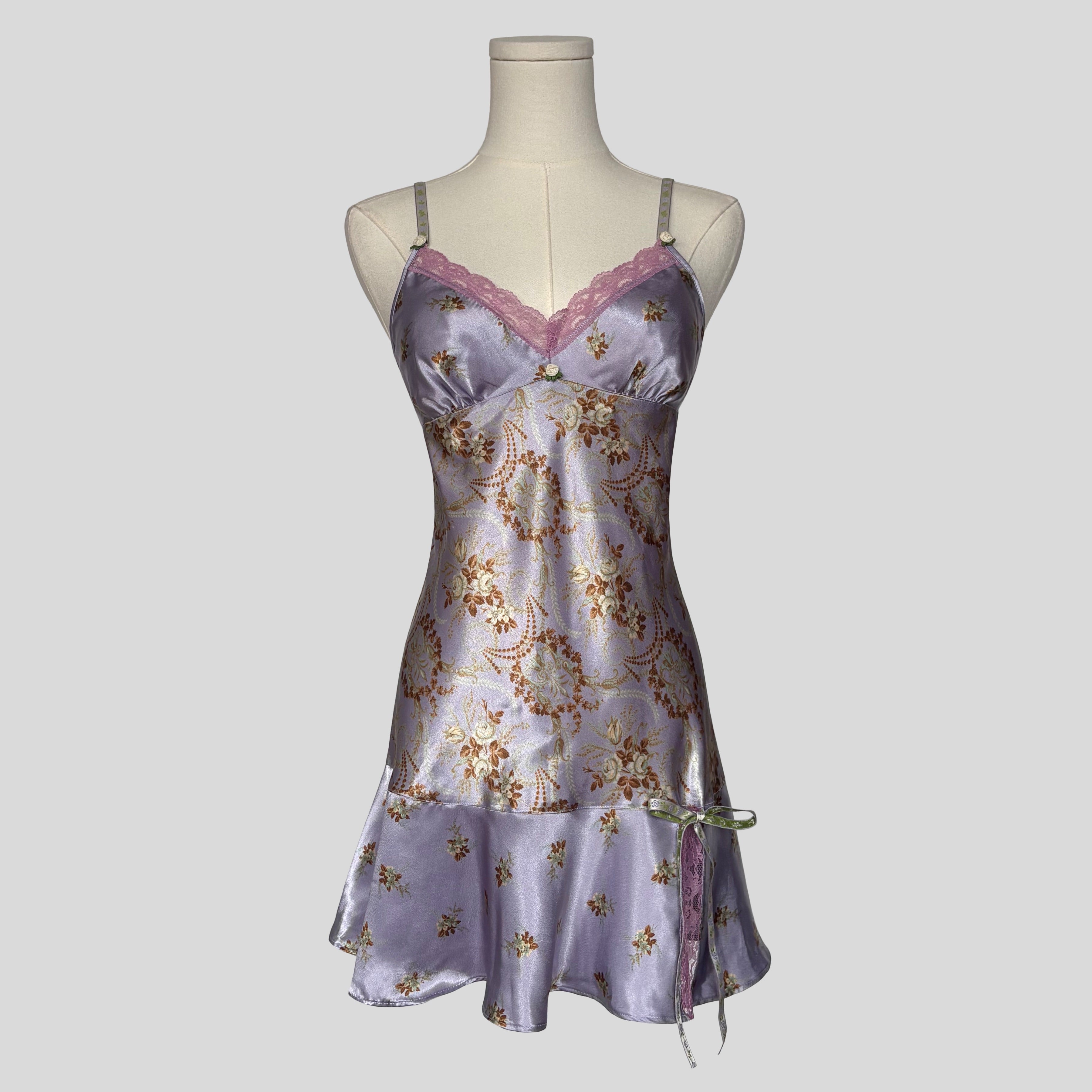 Paisley floral ruffled slip in purple