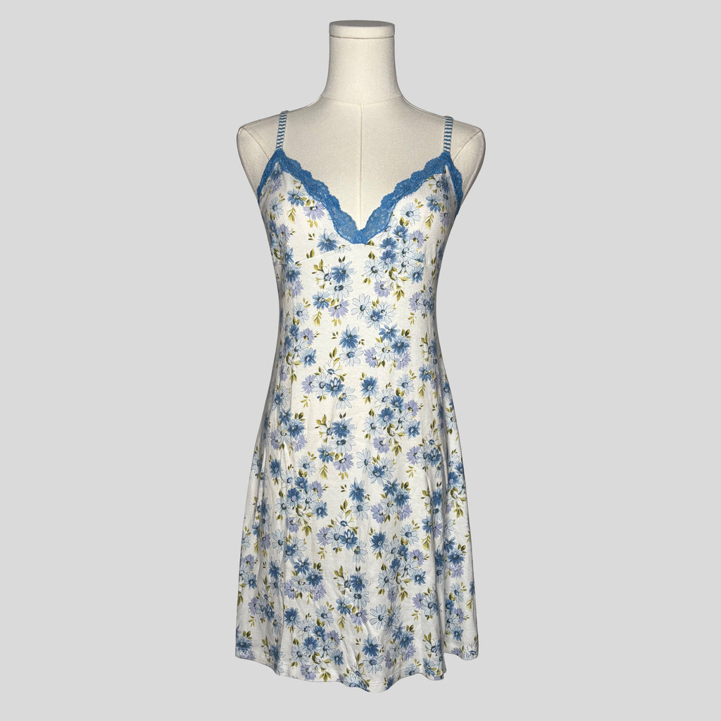 Cotton floral lace trim chemise