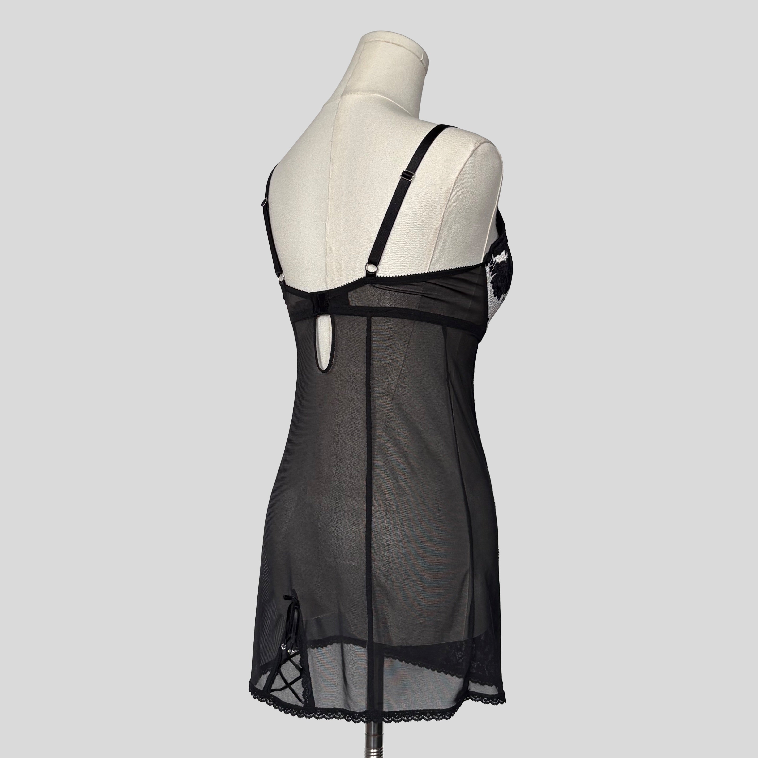 Lace underwire chemise