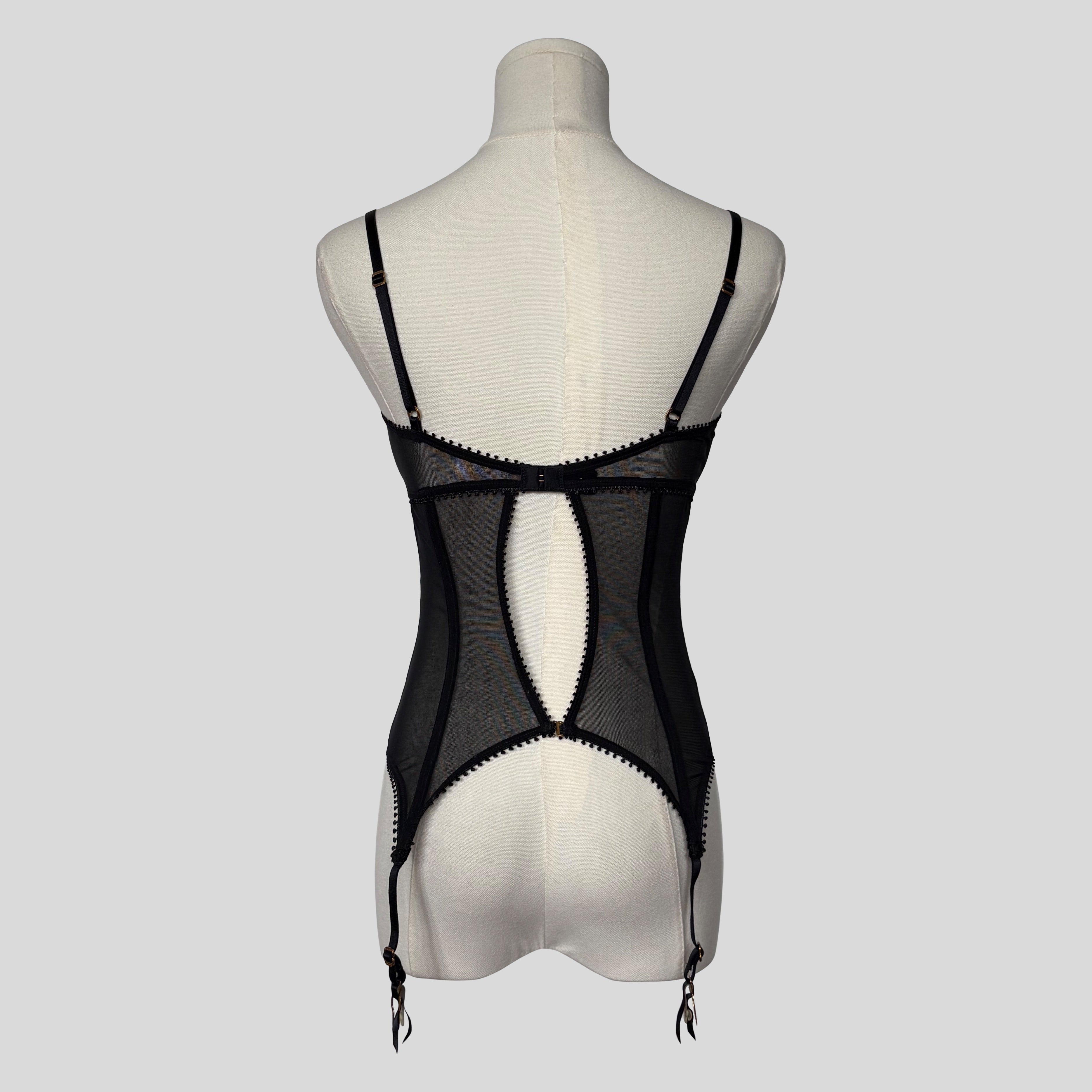 Mesh patterned corset