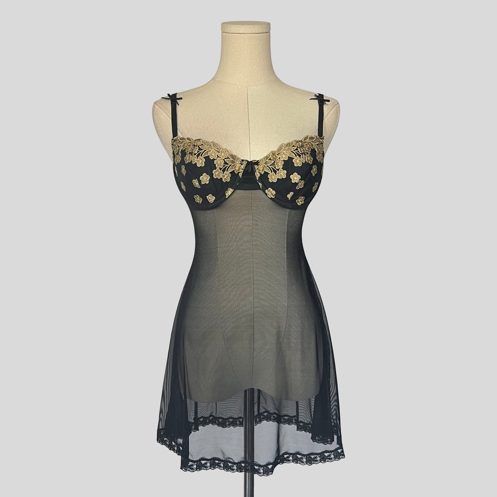 Embroidered bust chemise