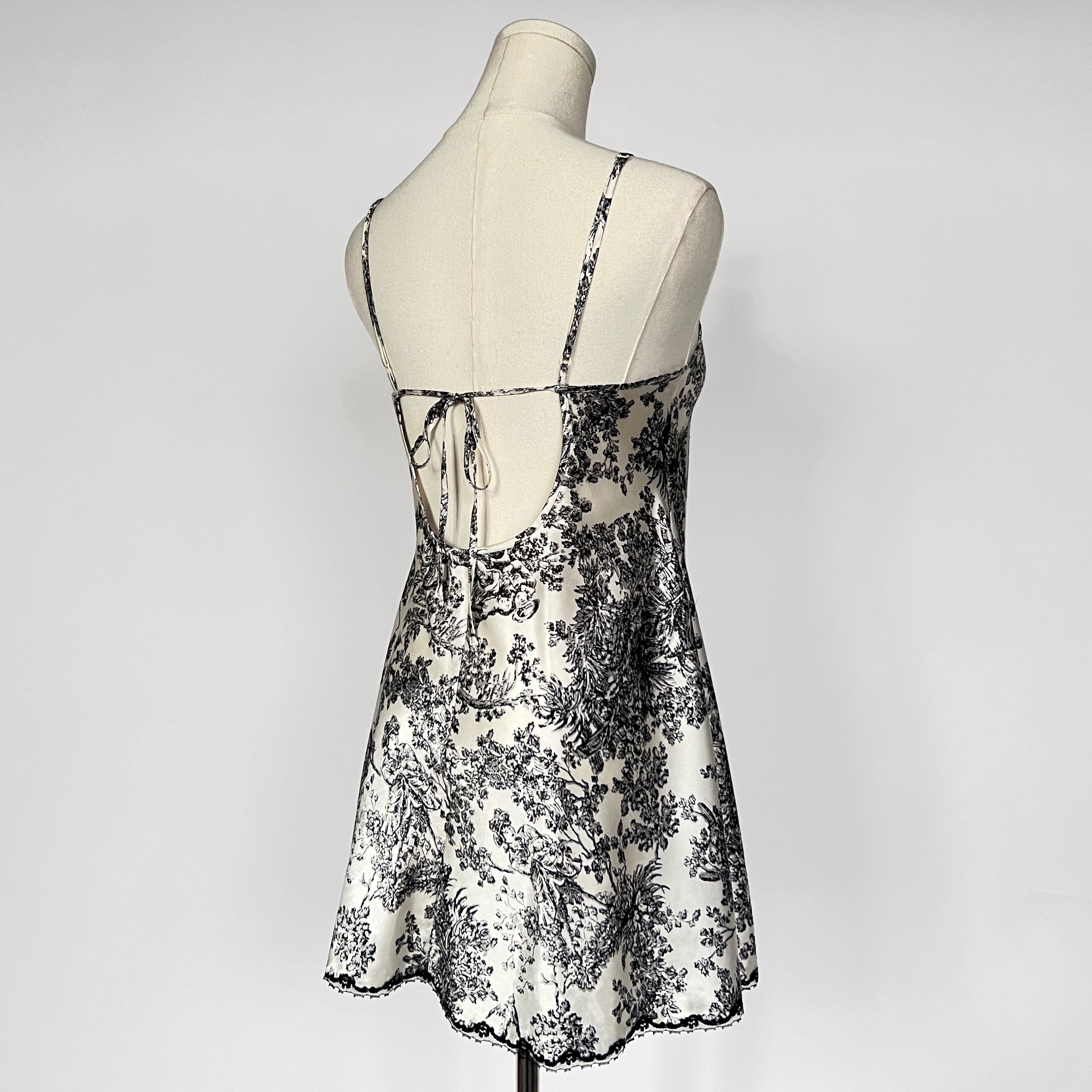 Fairy lace trim slip dress in black and white