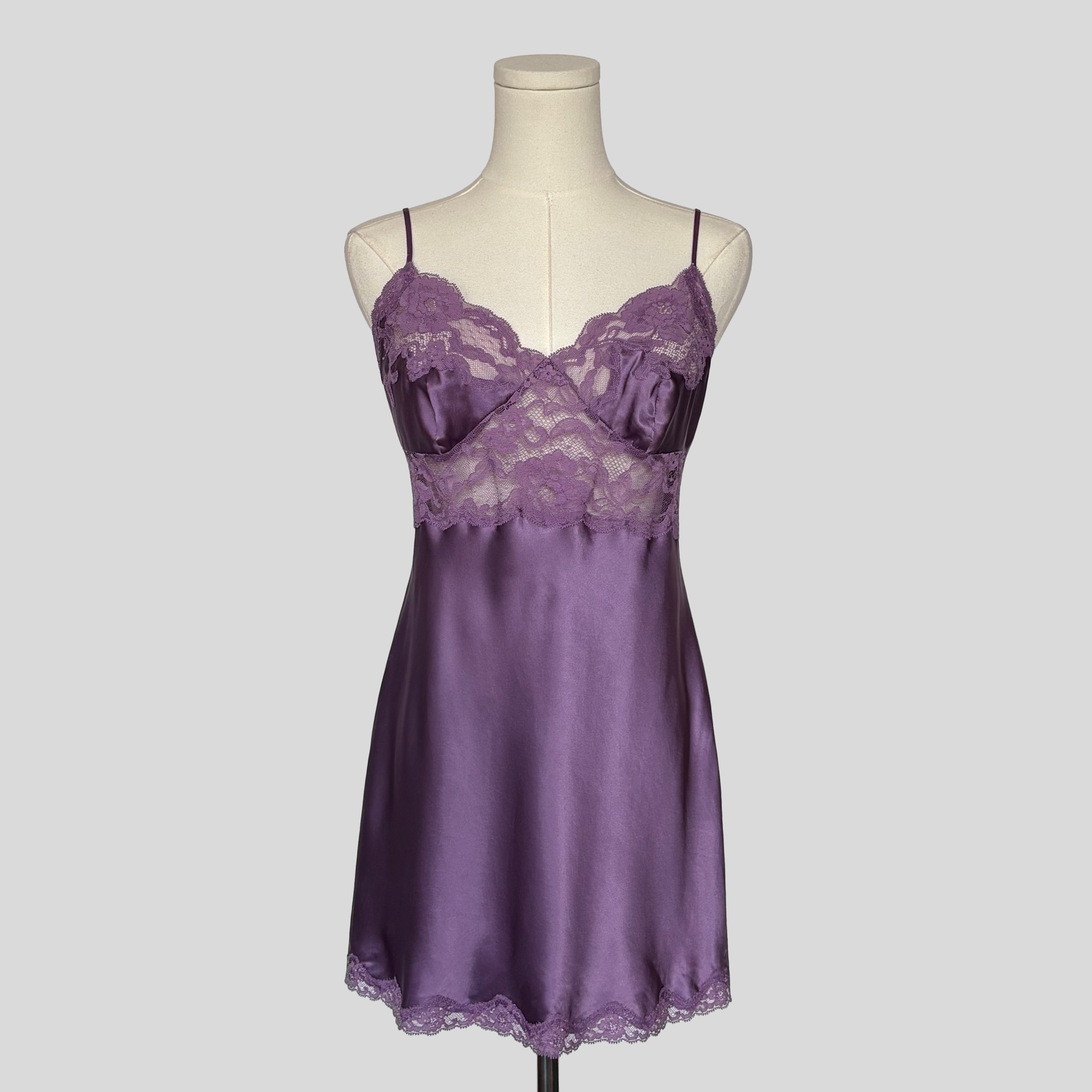 Sweetheart silk lace trim slip