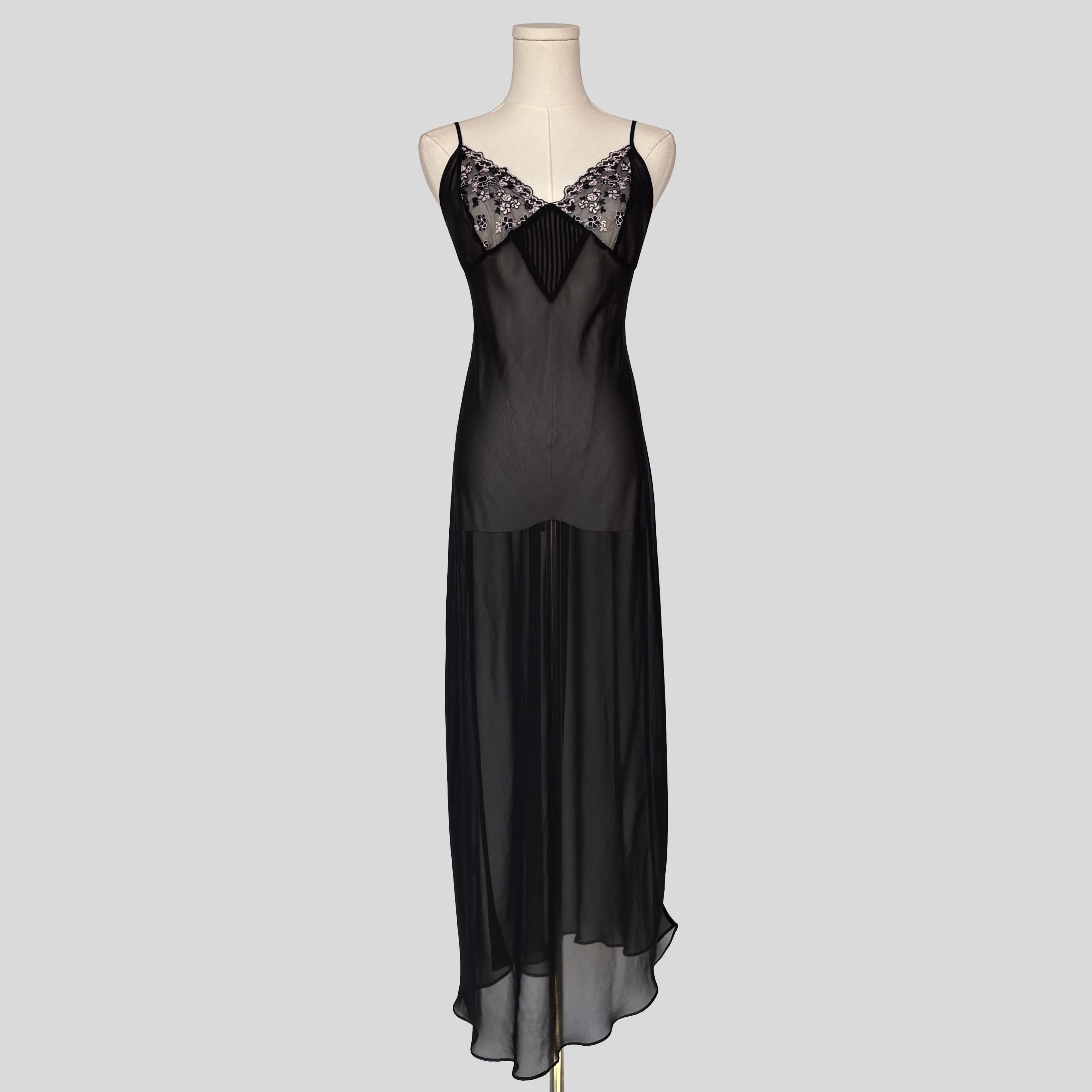 Sheer flower embroidery gown