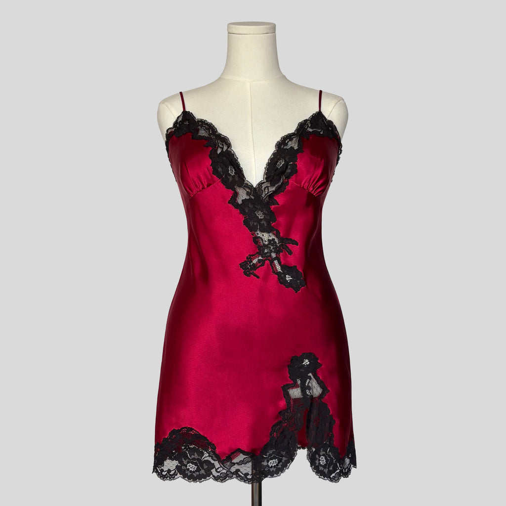 Sweetheart plunging lace trim slip dress