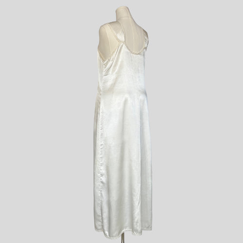 Embroidered lace trim gown