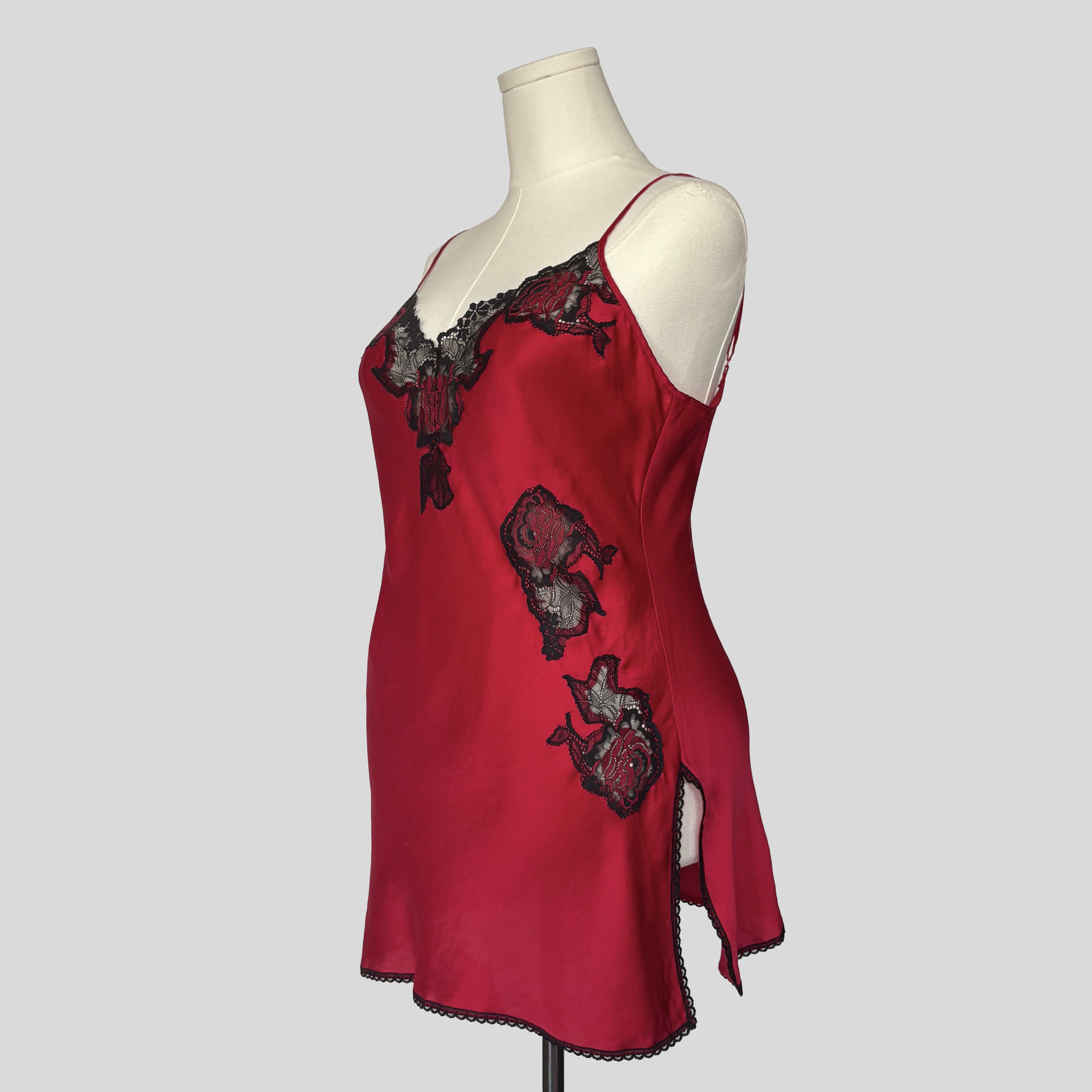 Sweetheart backless lace trim slip dress
